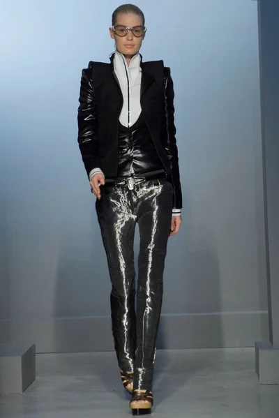 Look 13